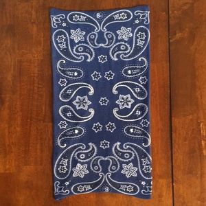Original Buff in Blue Paisley